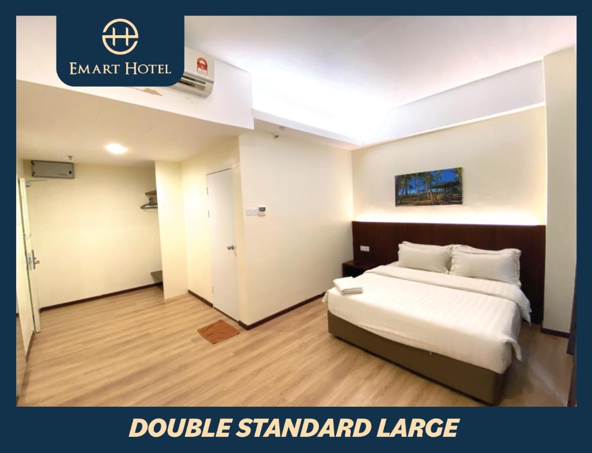 Emart Hotel Miri Bagian luar foto